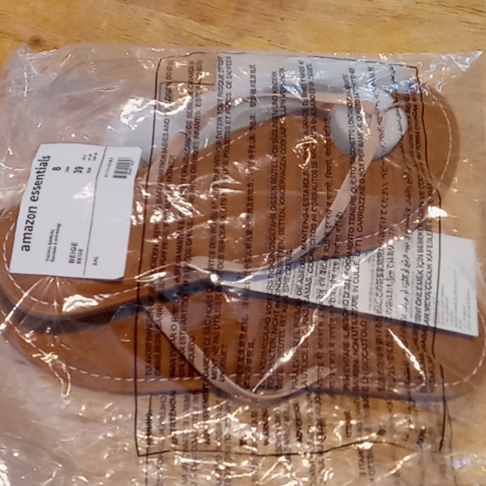 Amazon Essentials Thong Sandals